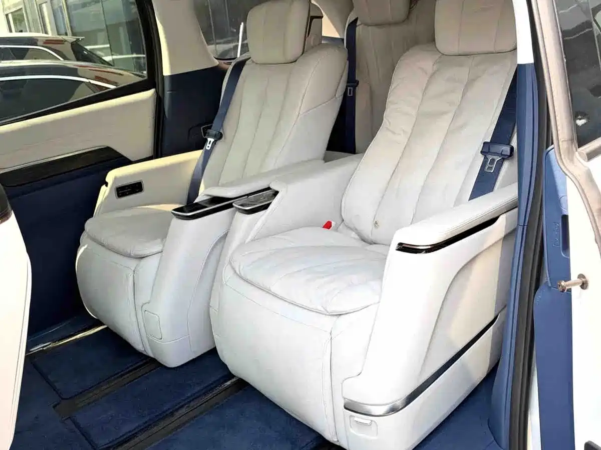 Buick Century 2024 2025 2.0T 6-Seater World Edition