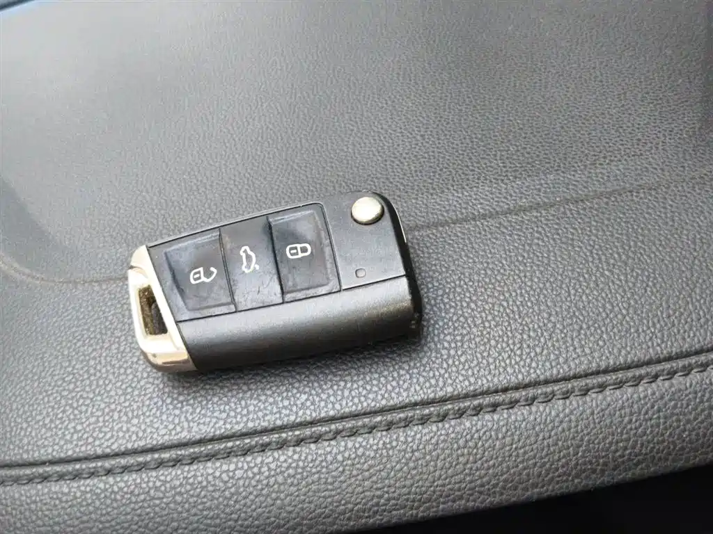 Volkswagen Sagitar 2021 280TSI DSG Comfort Smart Connect Edition фото 9