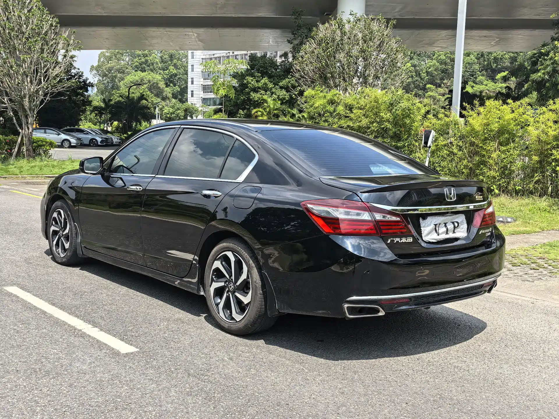 Photo 11 - Honda Accord