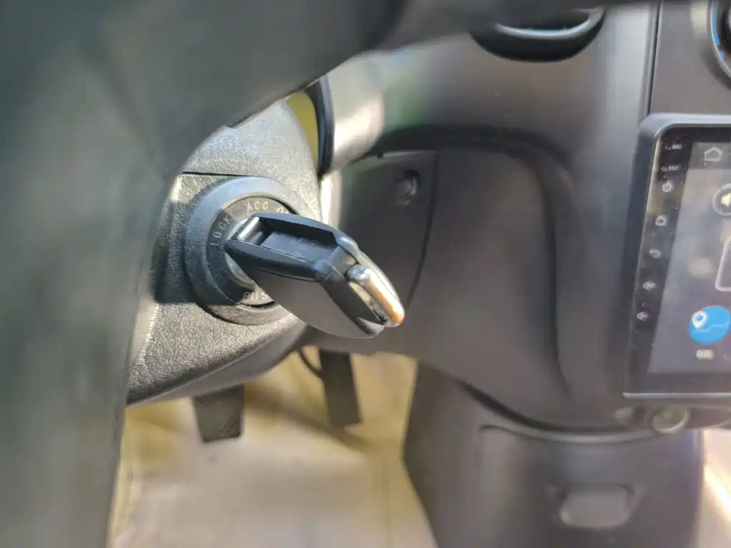 JAC Motors Refine 2015 2011 Model 2.0L Shuttle Gasoline Comfort Edition HFC4GA3