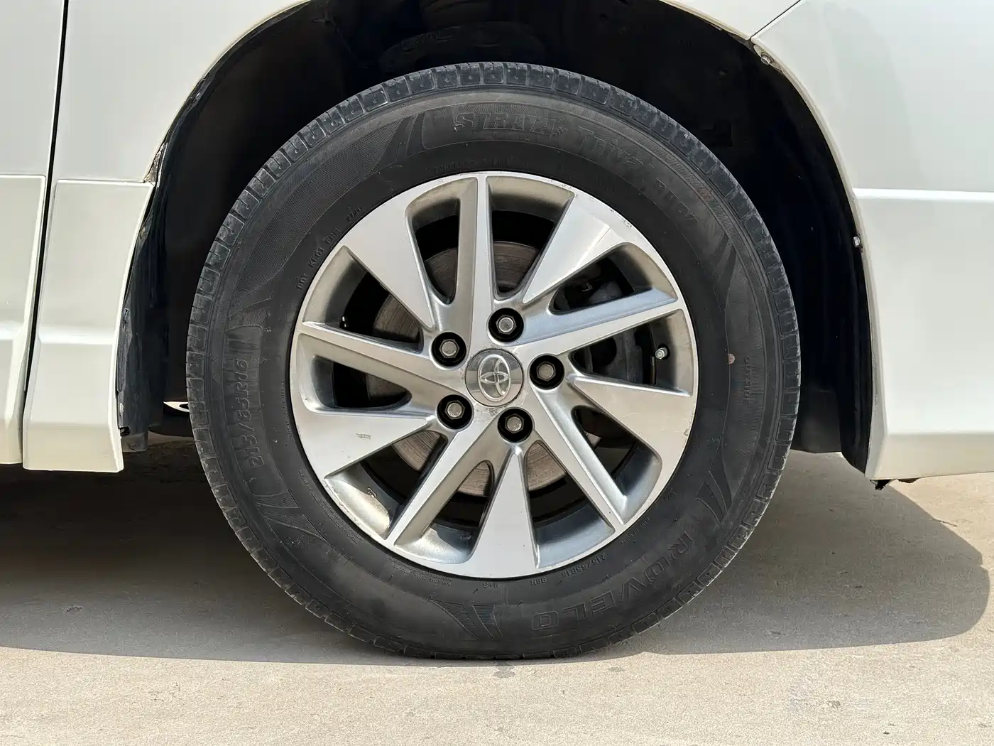 Toyota Alphard 2012 3.5L Luxury Edition фото 18
