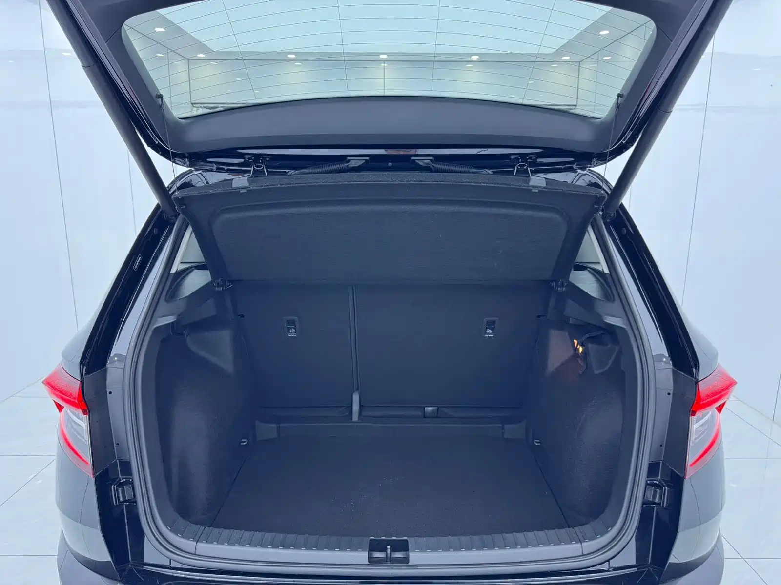 Photo 16 - Škoda Karoq