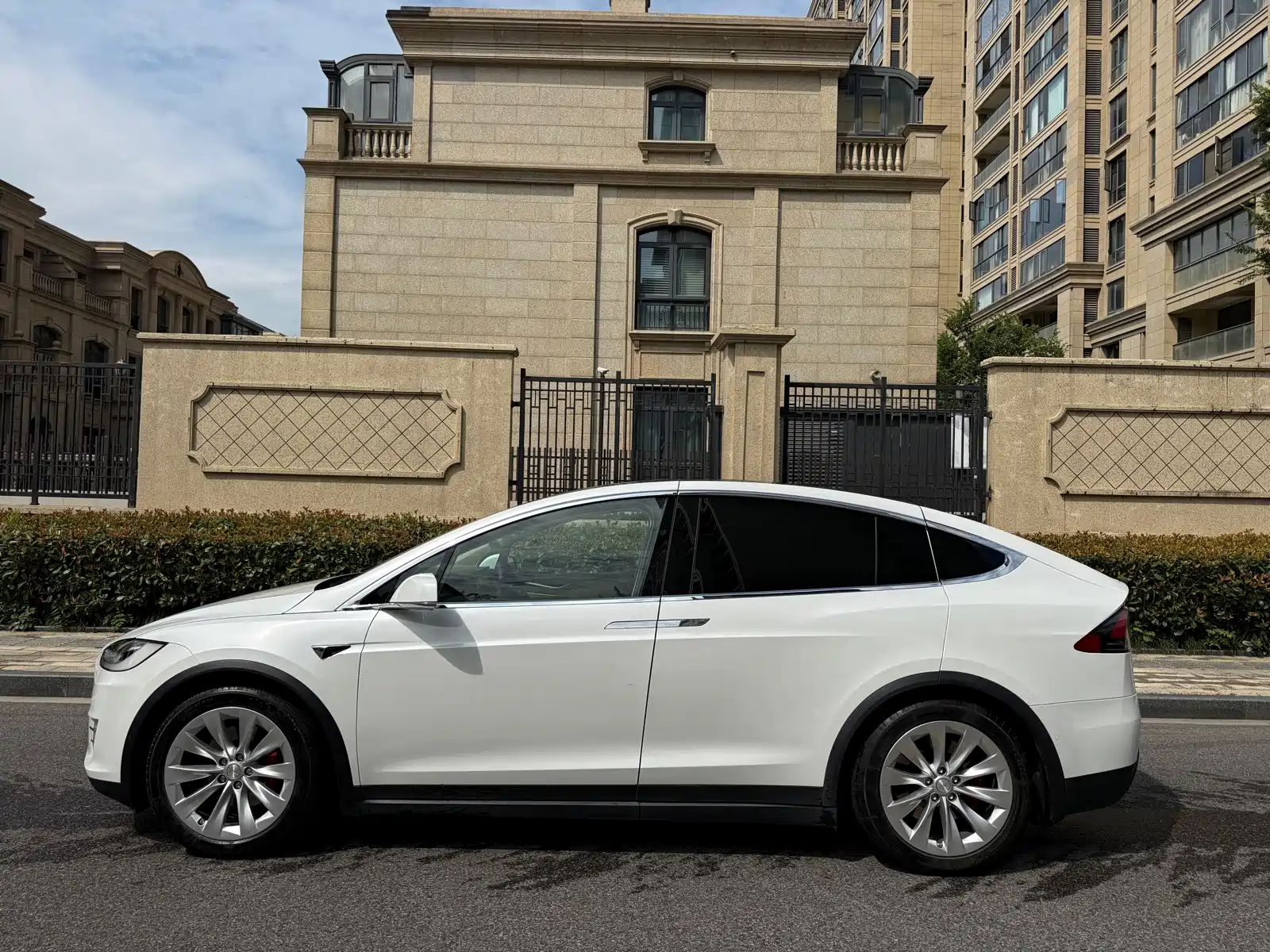 Фото 7 - Tesla Model X