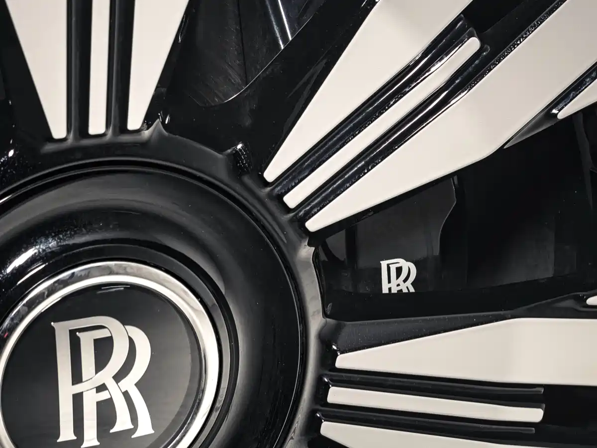 ROLLS-ROYCE CHTHONIC