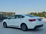Фото 7 - Geely Borui