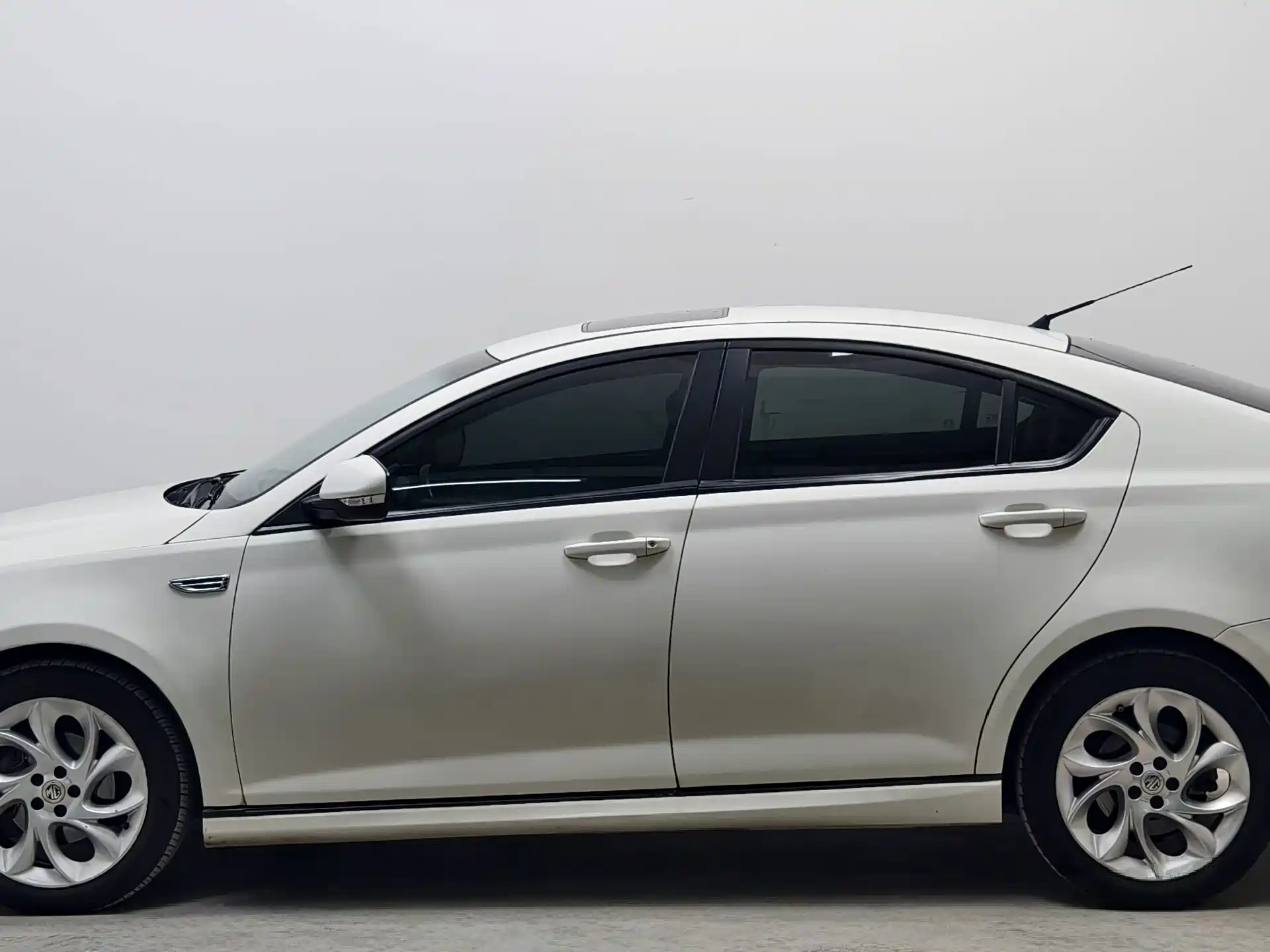 Фото 7 - MG MG6