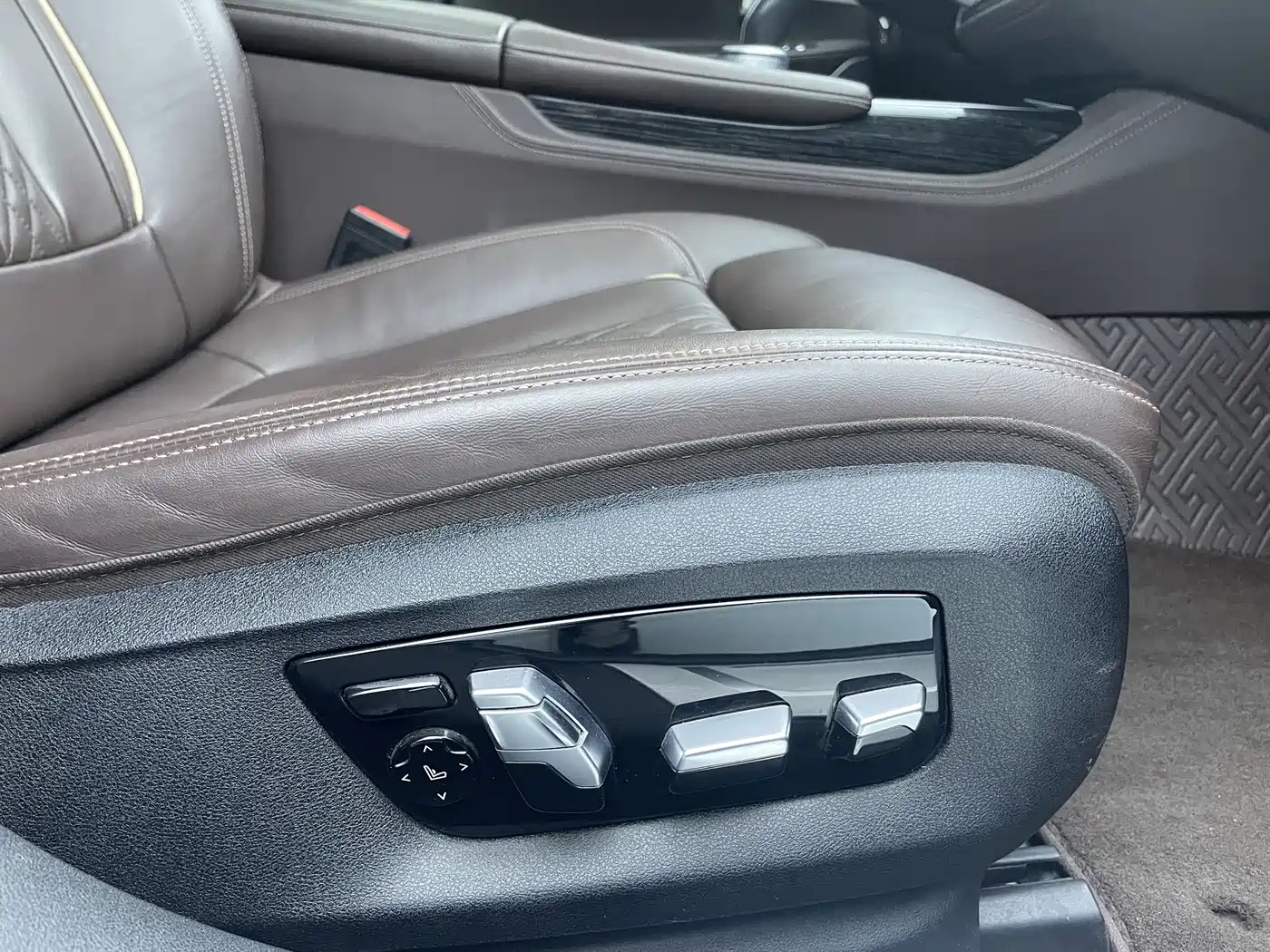 BMW 7 Series 2021 Model 730Li M Sport Package фото 16