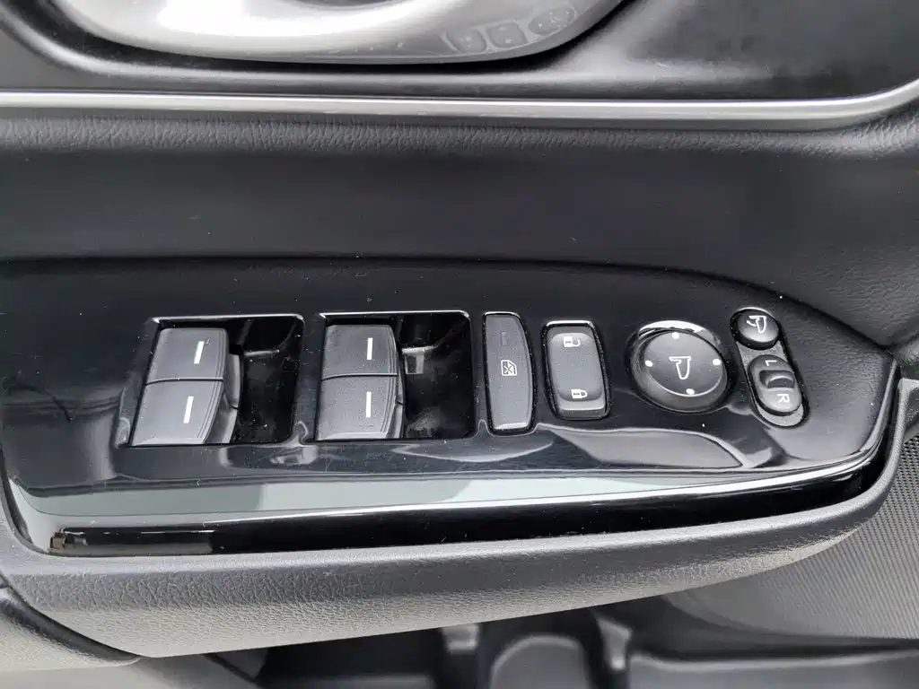 Photo 9 - Honda CR-V