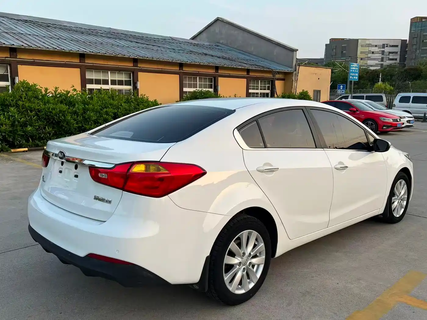 Kia K3 2015 1.6L Manual GLS фото 10