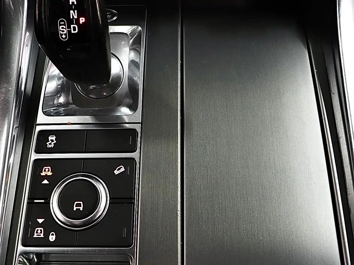 Land Rover Range Rover Sport 2019 3.0 SC V6 Special Edition фото 21
