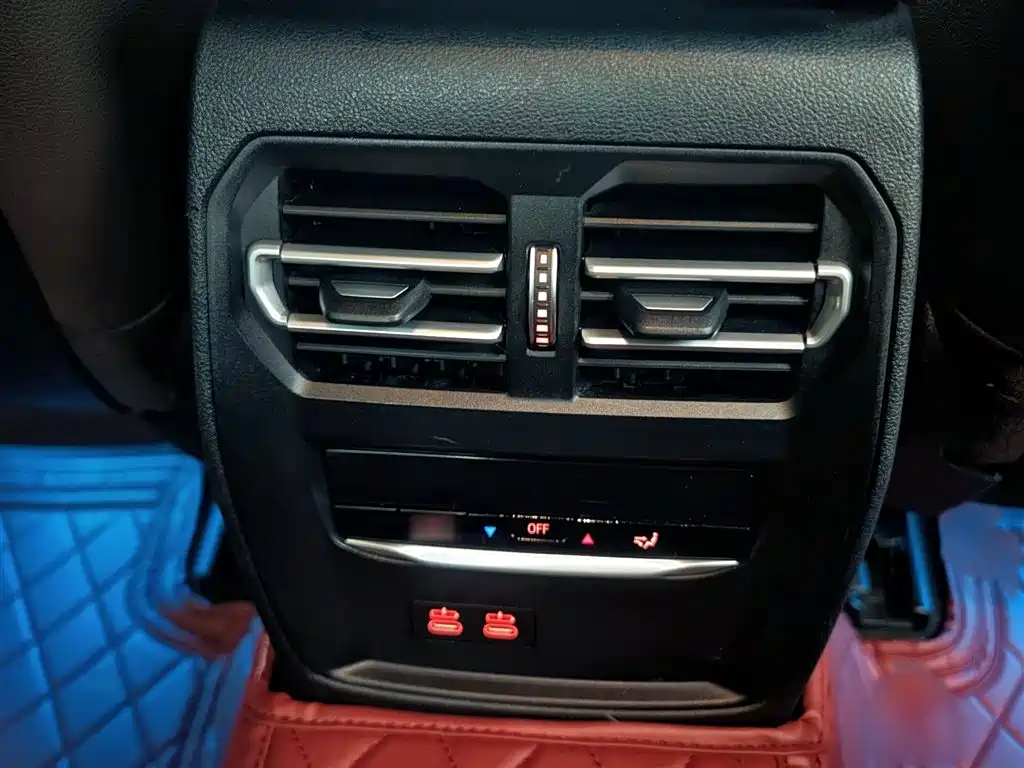 BMW 3 Series 2021 Second Facelift 320i Sport Package фото 9