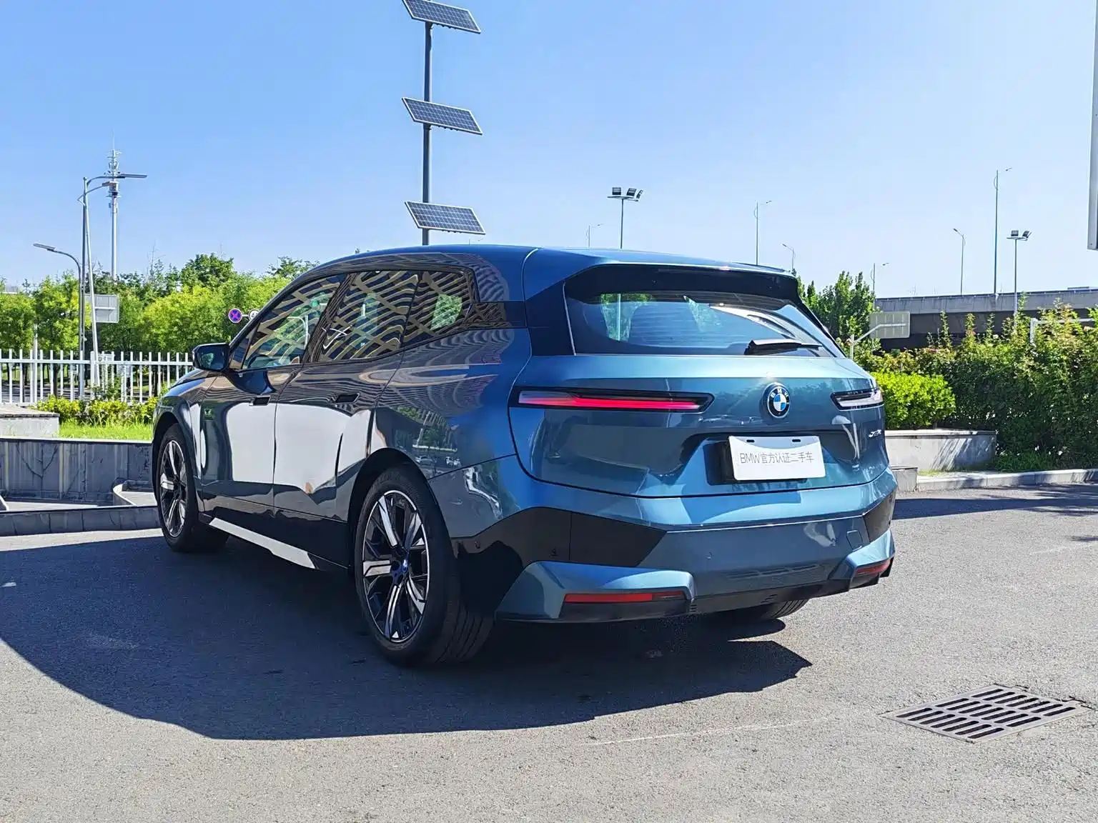 Фото 4 - BMW iX