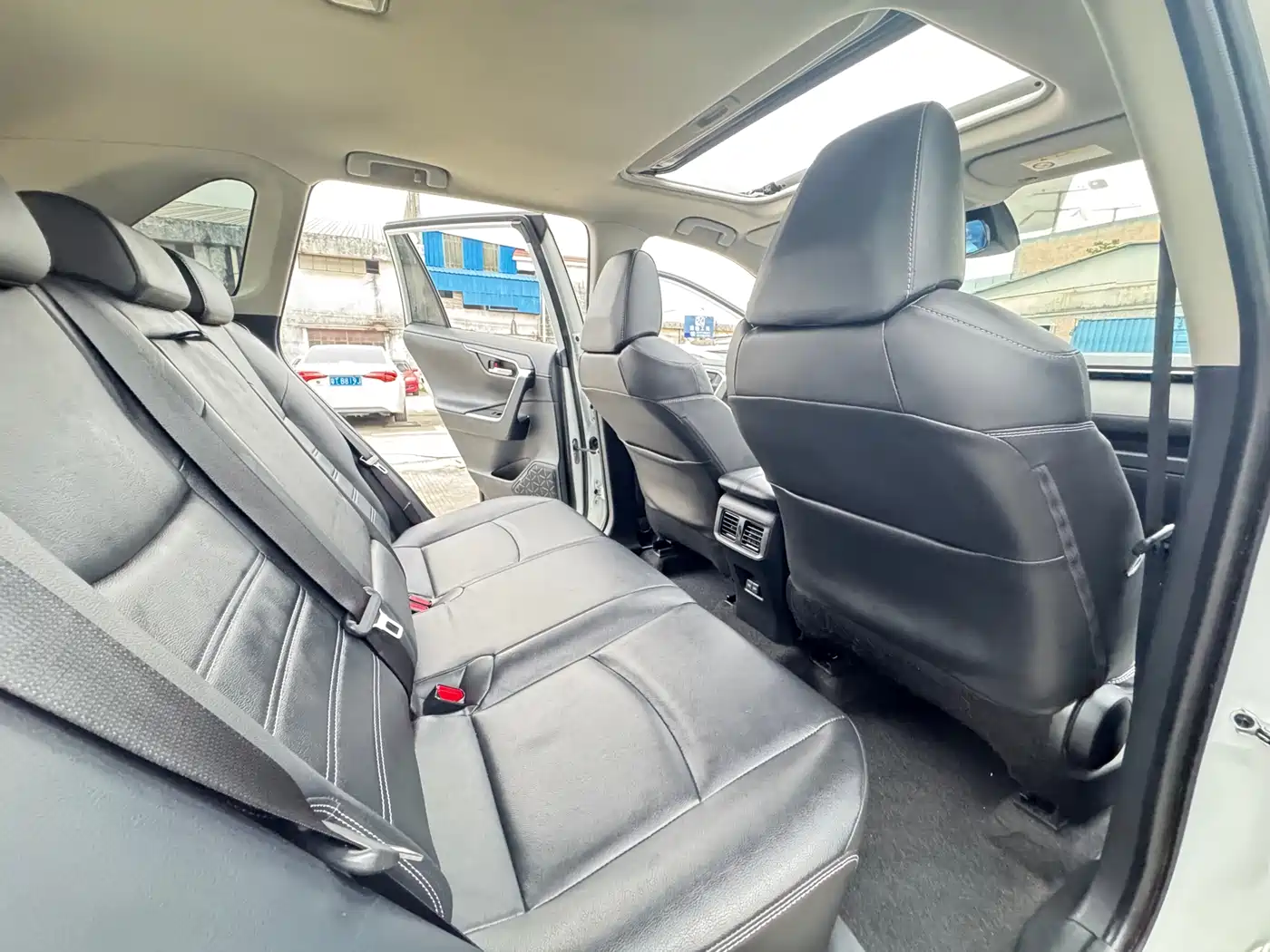 Toyota RAV4 Rongfang 2022 2.0L CVT 4WD Trend Plus Edition фото 9