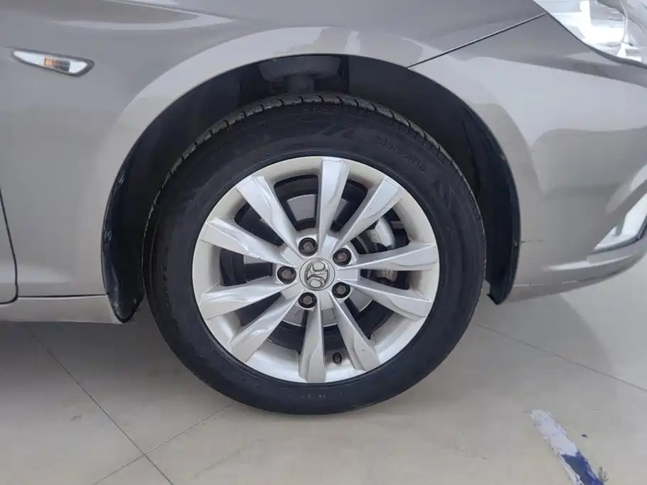 BAIC Senova D50 2015 2014 1.5L Manual Comfort