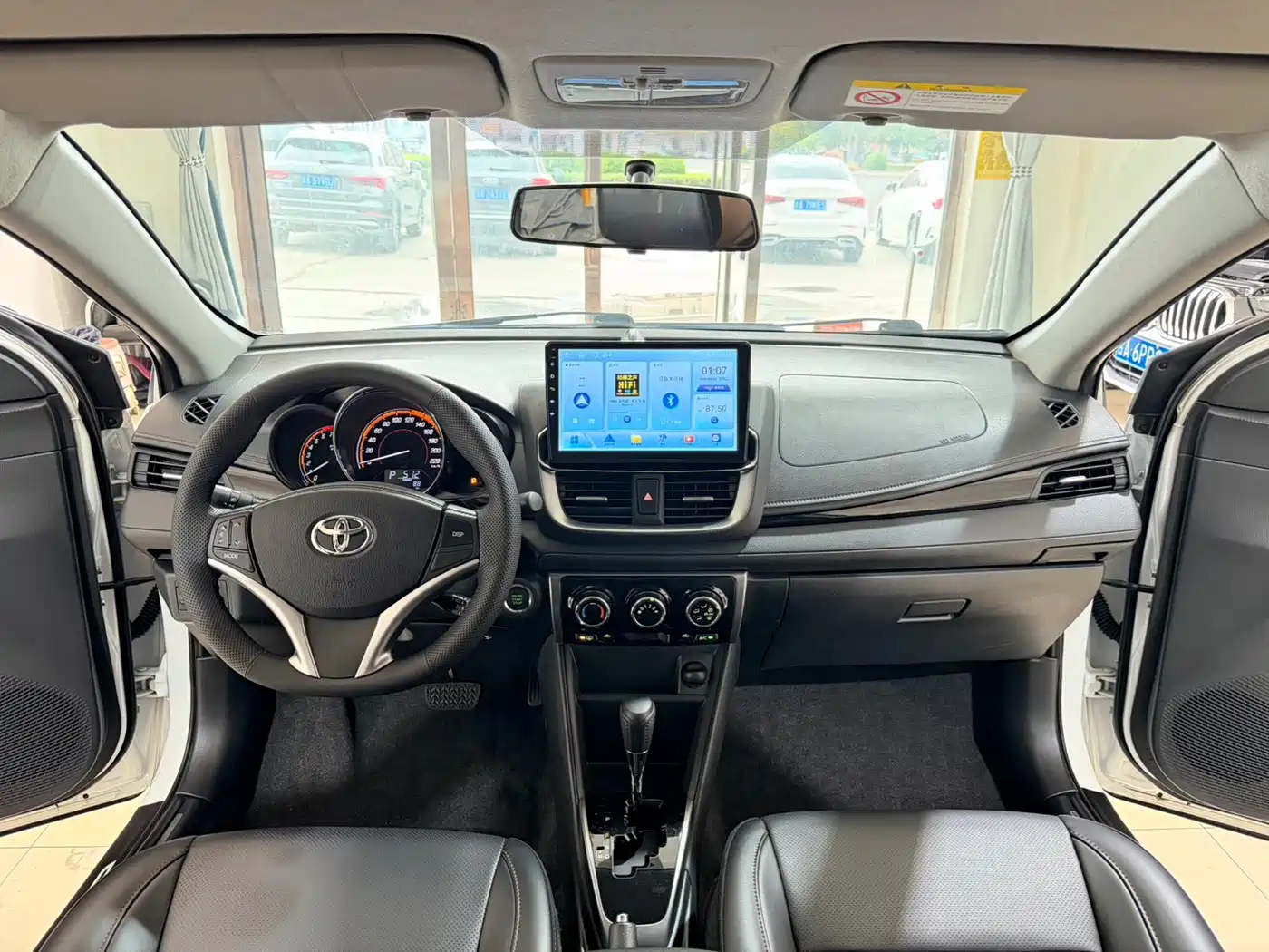 Toyota YARiS L Zhi Xuan 2022 1.5L CVT Luxury PLUS Edition фото 22