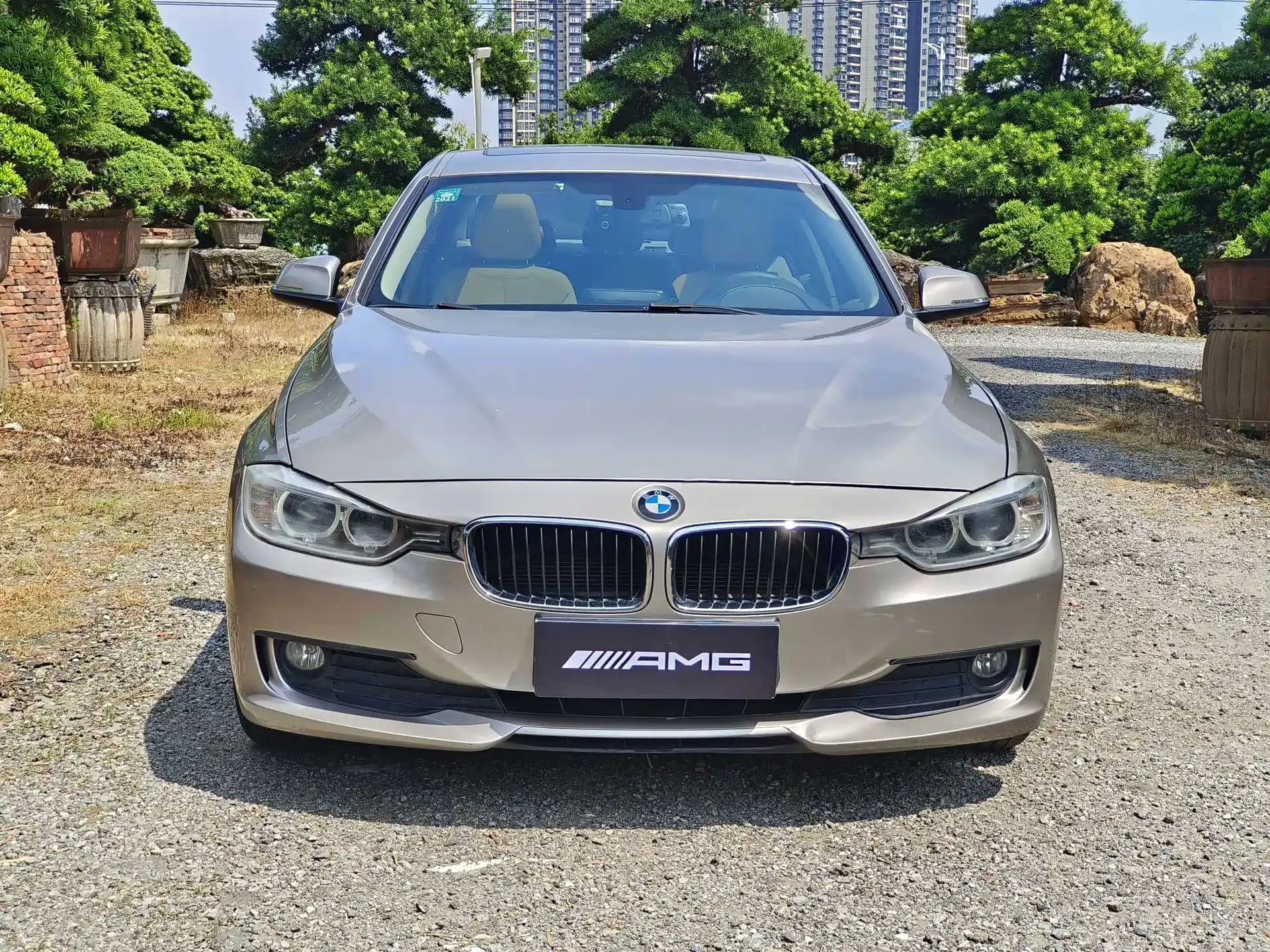 Photo 2 - BMW 3 Series