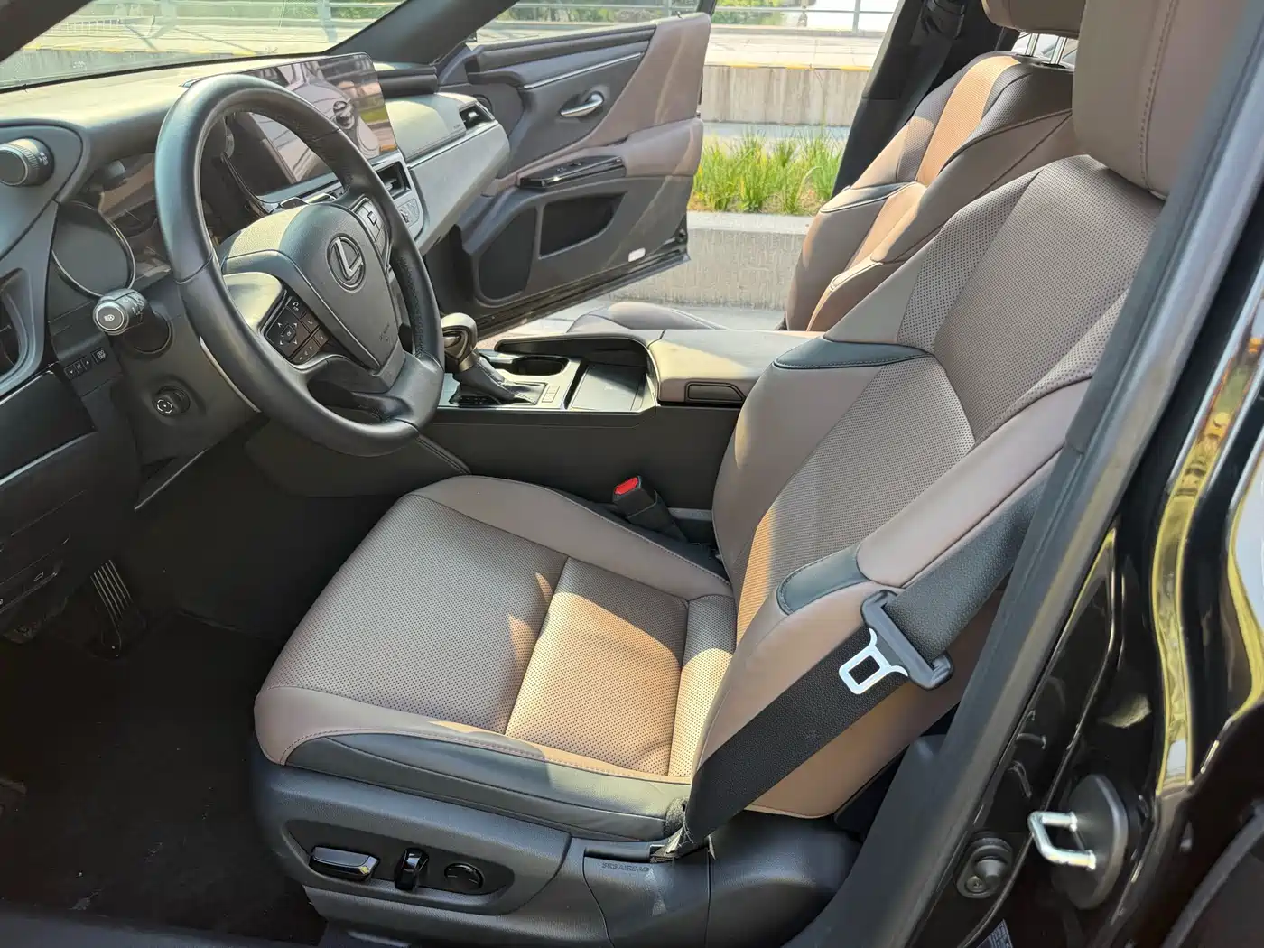 Lexus ES 2024 200 Premium Edition фото 6