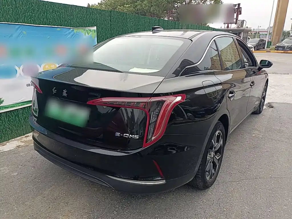 Hongqi E-QM5 2024 2023 Basic Travel Edition