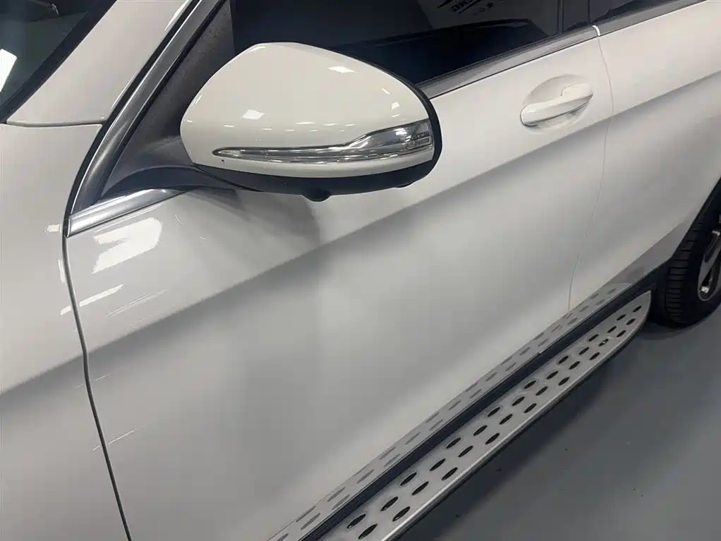 Mercedes-Benz GLC 2017 GLC 260 4MATIC Luxury фото 4