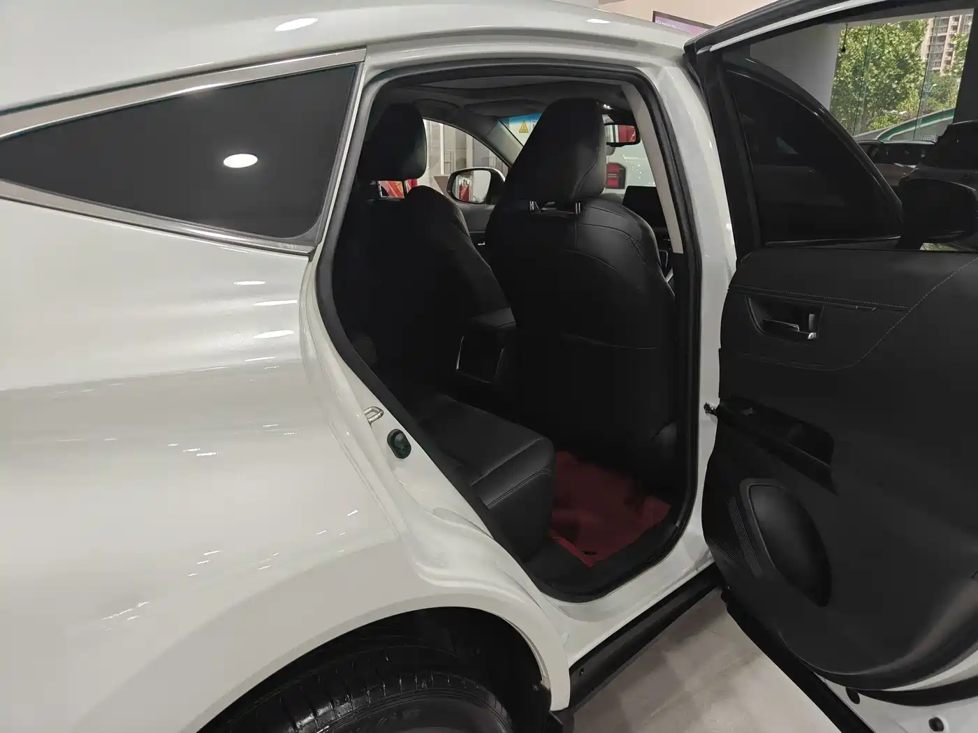 Toyota Lingfang HARRIER 2022 2.0L CVT 2WD Premium Edition фото 13
