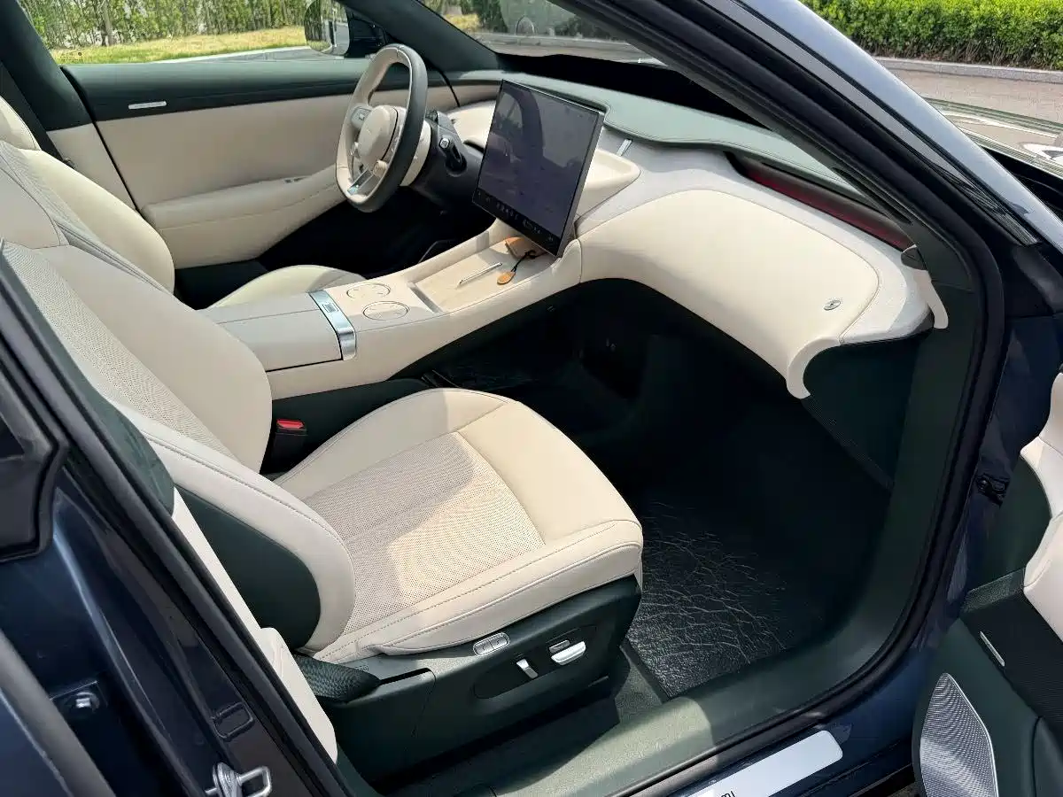 Xiaomi Auto Xiaomi YU7 2025 Ultra Long Range High Performance AWD Max Edition фото 13