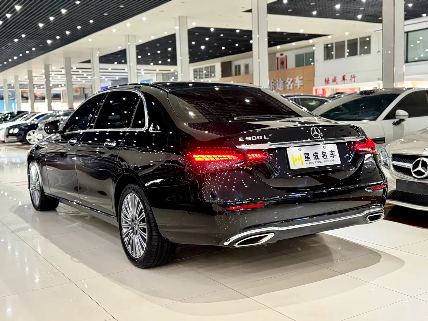 MERCEDES-BENZ E CLASS