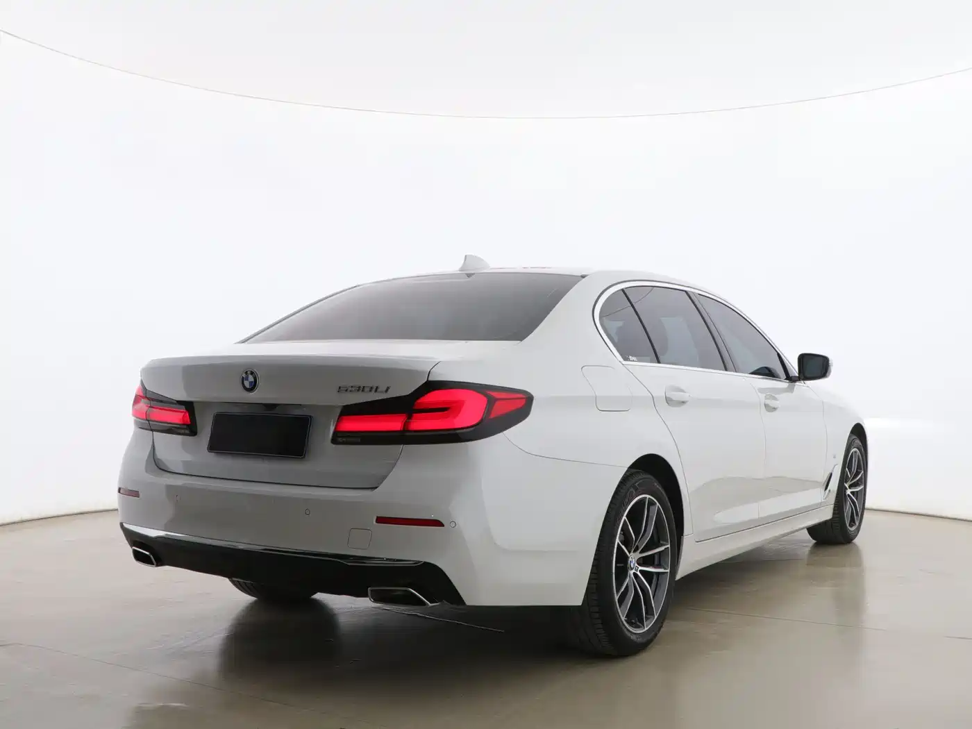 BMW 5 Series 2021 525Li M Sport Package фото 4