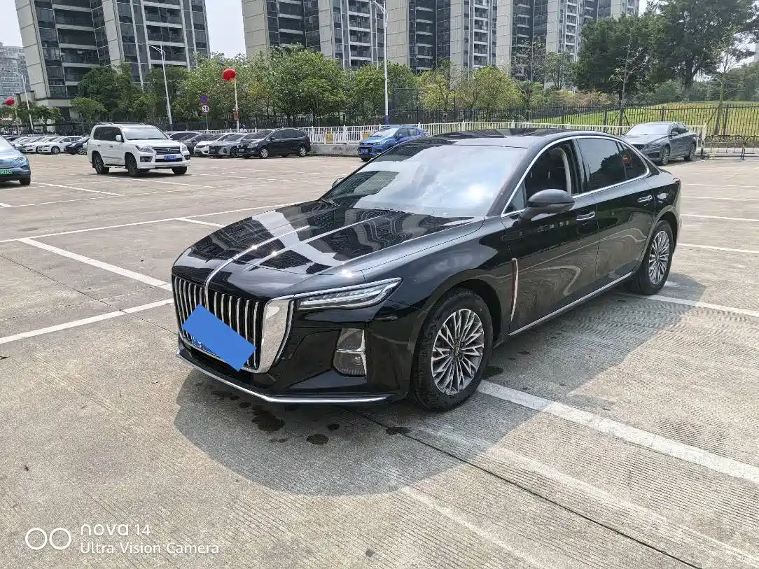 Hongqi H5 2025 1.5T DCT Flag Rhythm 500,000 Units Memorial Edition