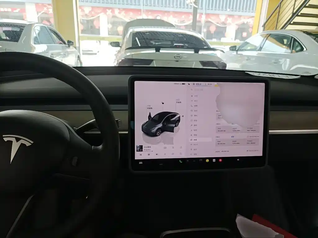 Фото 6 - Tesla Model Y