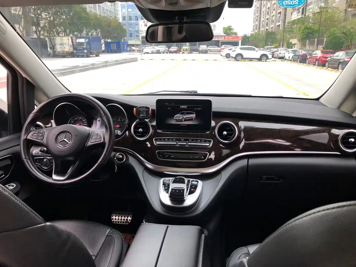 Mercedes-Benz V-Class 2018 V 260 L Premium Long Version China V фото 9