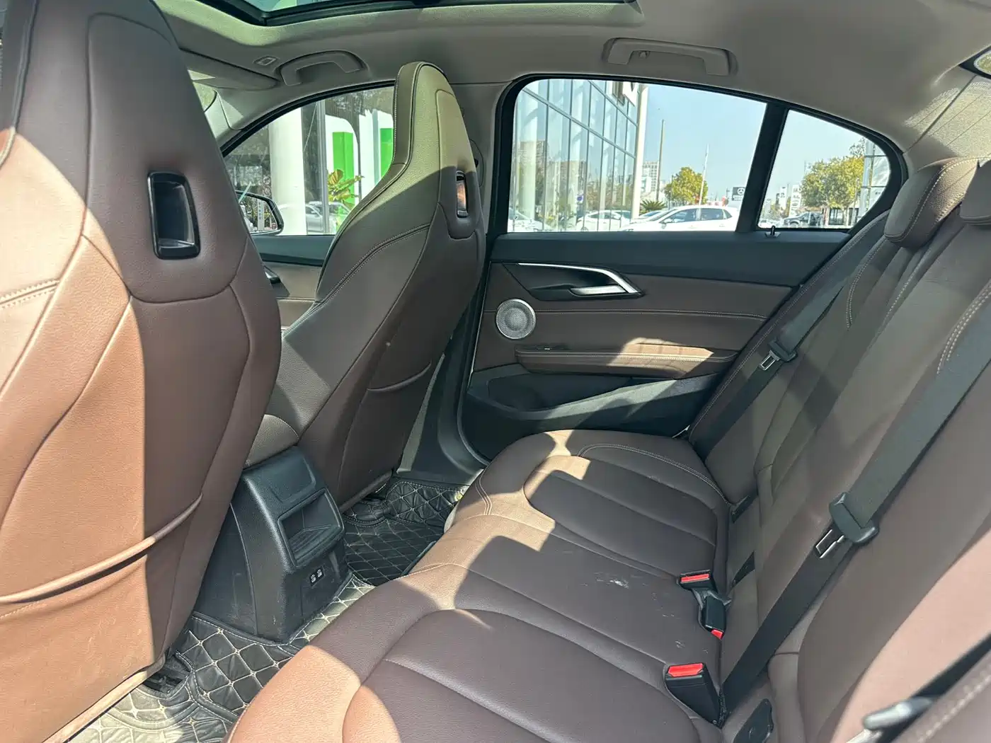 BMW 1 Series 2021 Facelift 125i M Sport Shadow Edition фото 12