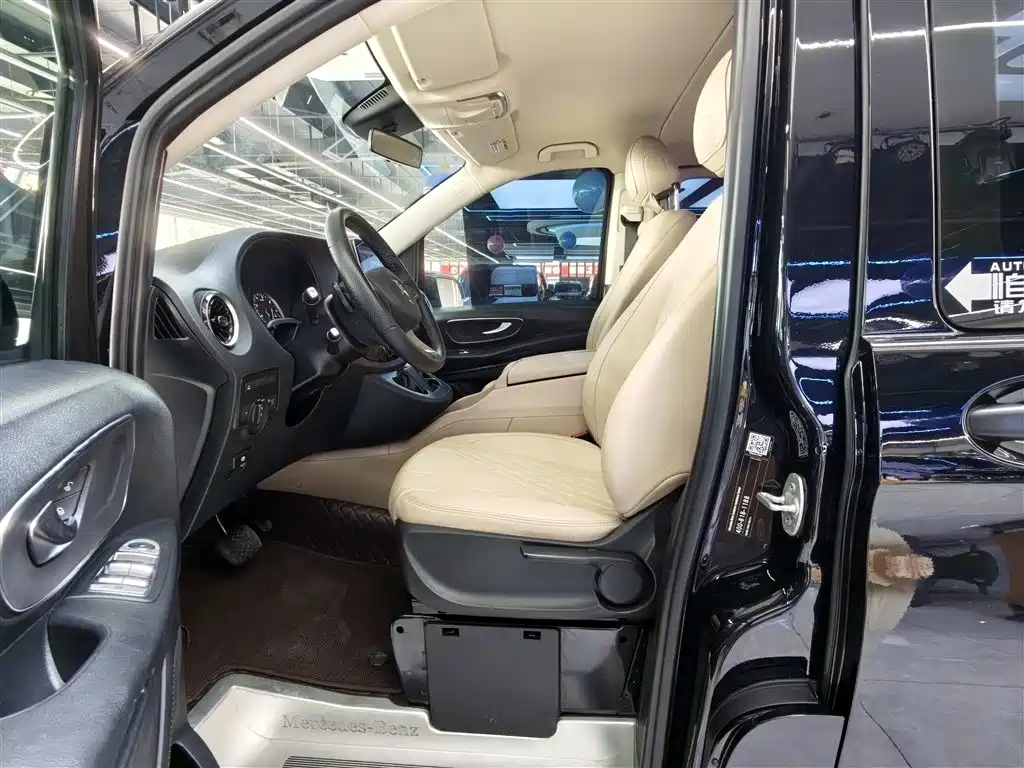 Mercedes-Benz Vito 2021 2.0T Business Edition 7-seater фото 5