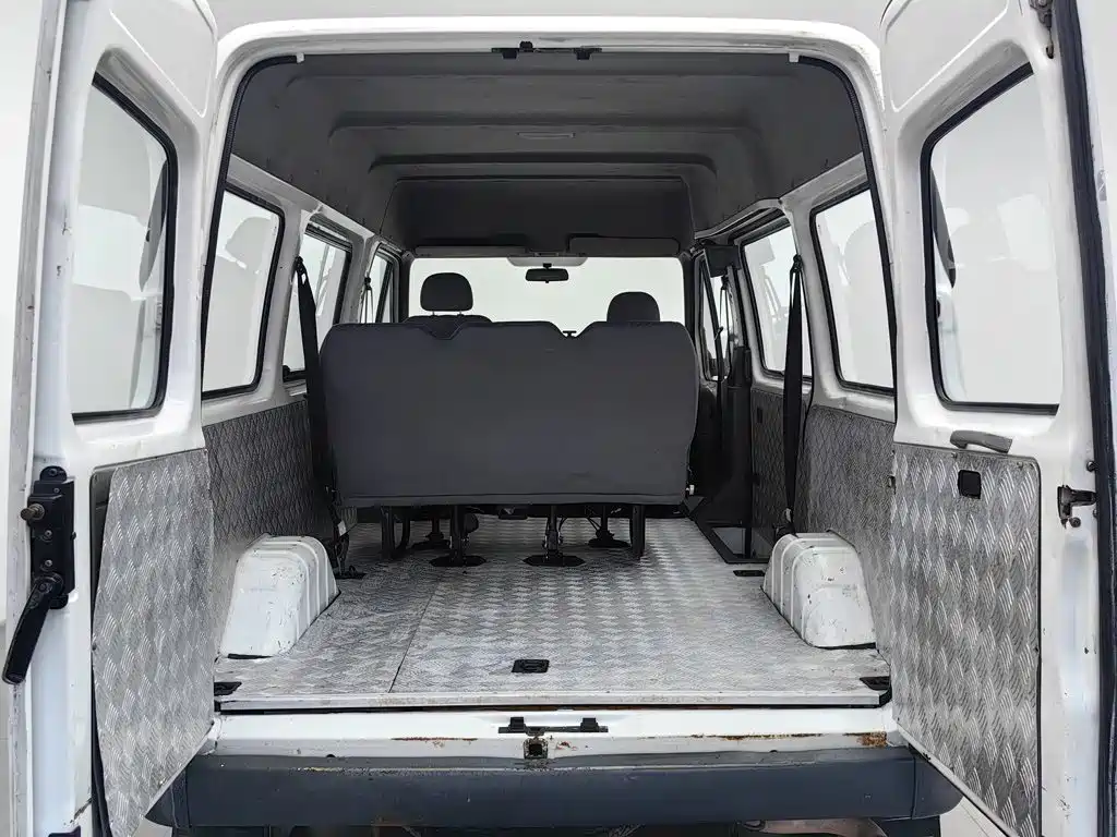 Ford Classic Transit 2013 2009 Model 2.8T Diesel Multi-purpose Short Wheelbase Medium Roof JX493ZLQ3