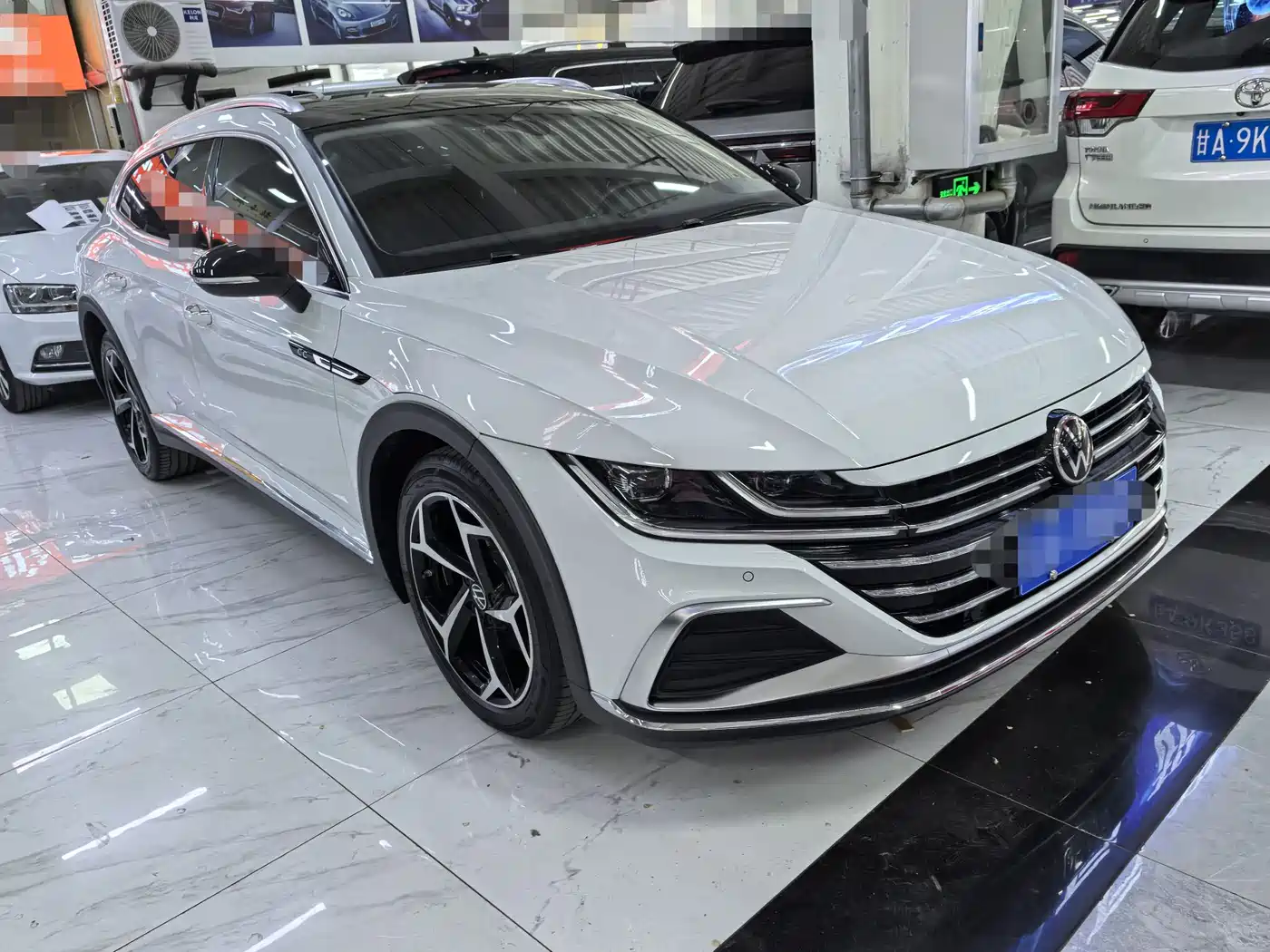 Volkswagen FAW-Volkswagen CC 2021 Model Shooting Brake 380TSI Hunting Wind Edition фото 3