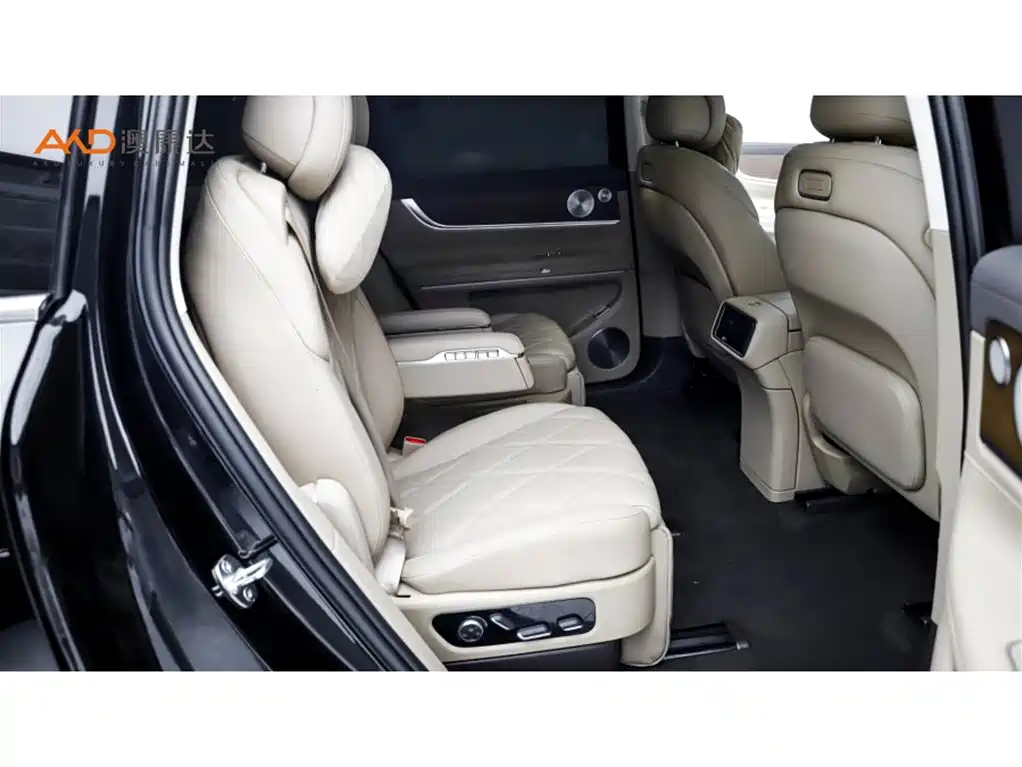 AITO Wenjie AITO M9 2025 Extended Range Max 52kWh 6-Seater фото 8