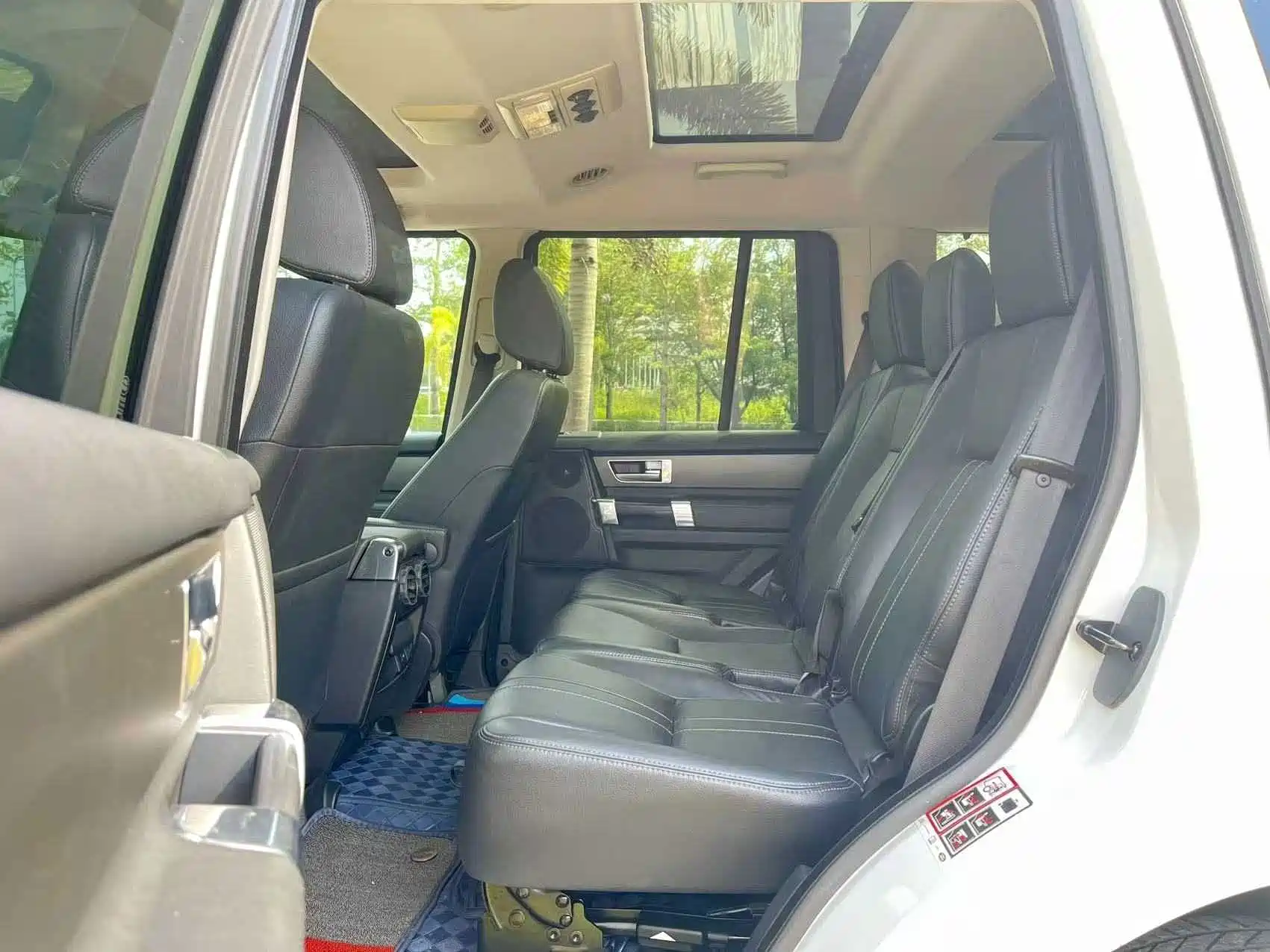 Фото 14 - Land Rover Discovery