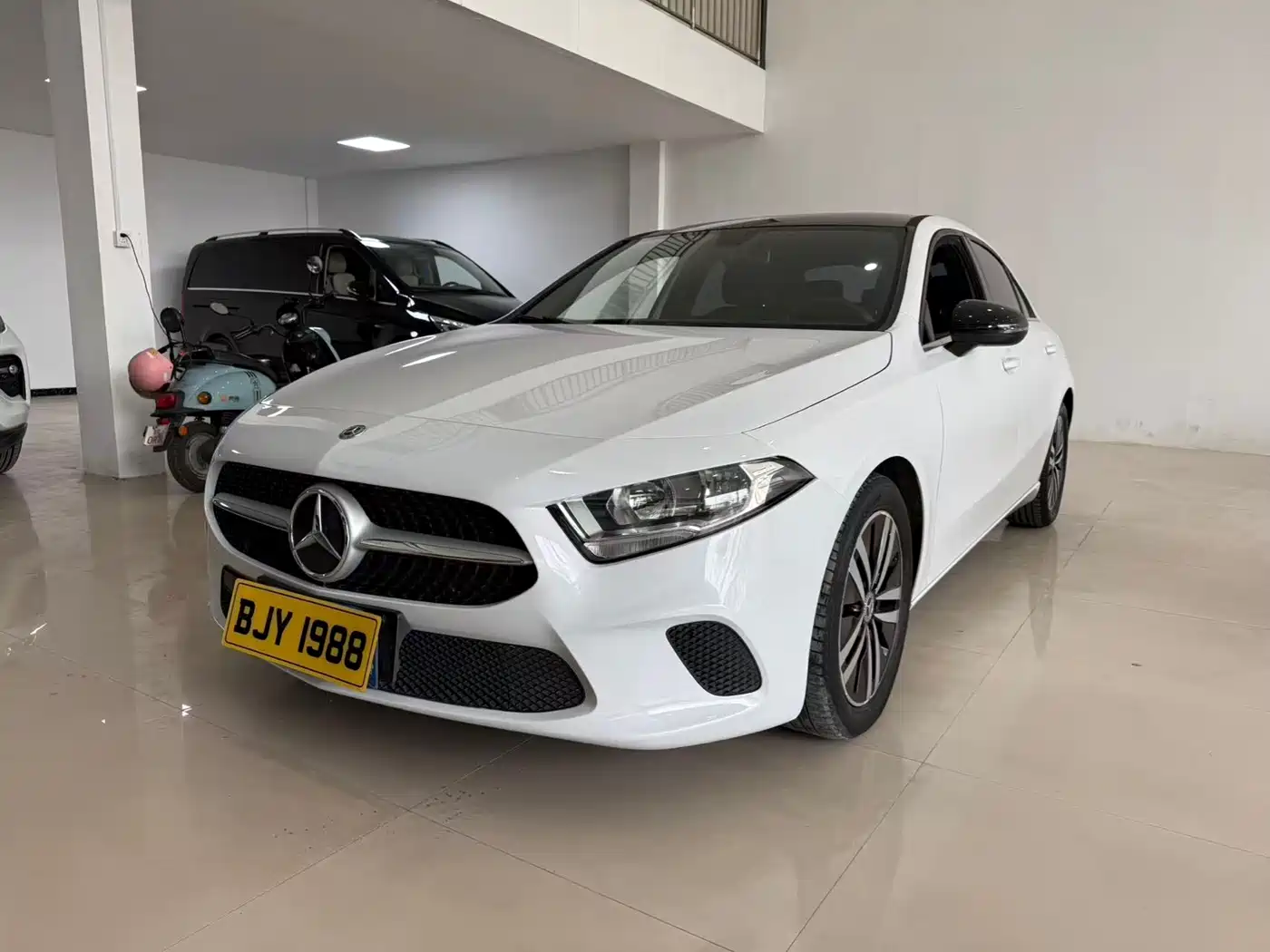 Mercedes-Benz A-Class 2020 Facelift A 180 L Sport Sedan фото 2