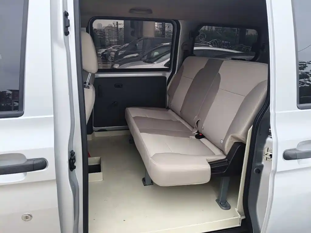 Wuling Motors Wuling Hongguang V 2024 2022 1.5L Power Take Edition Electric Power Steering LAR