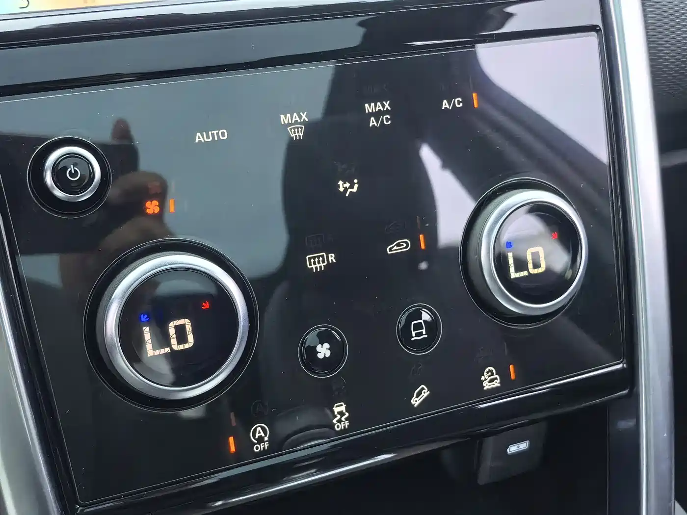 LAND ROVER DISCOVER SPORTS