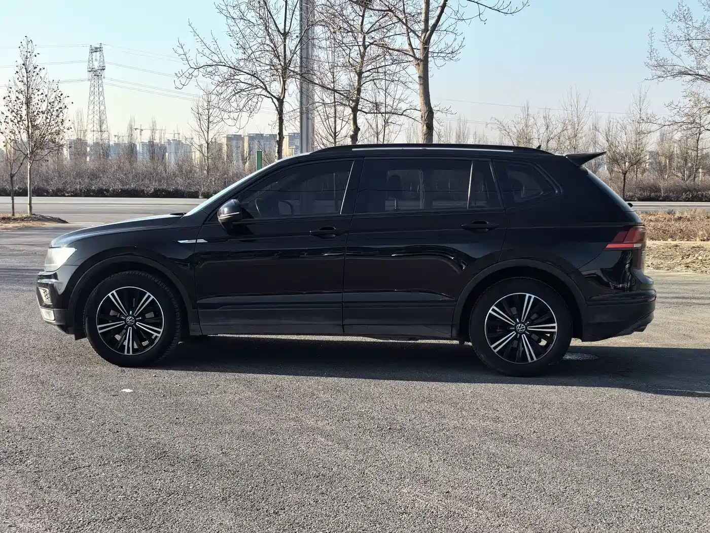 Volkswagen Tiguan L 2021 330TSI Automatic 2WD Smart фото 3