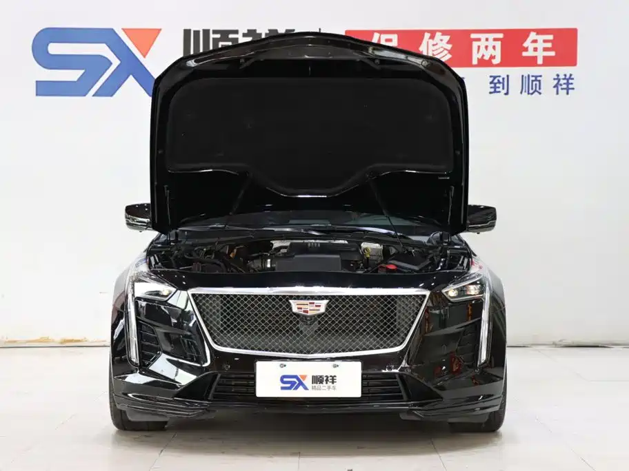 Фото 18 - Cadillac CT6