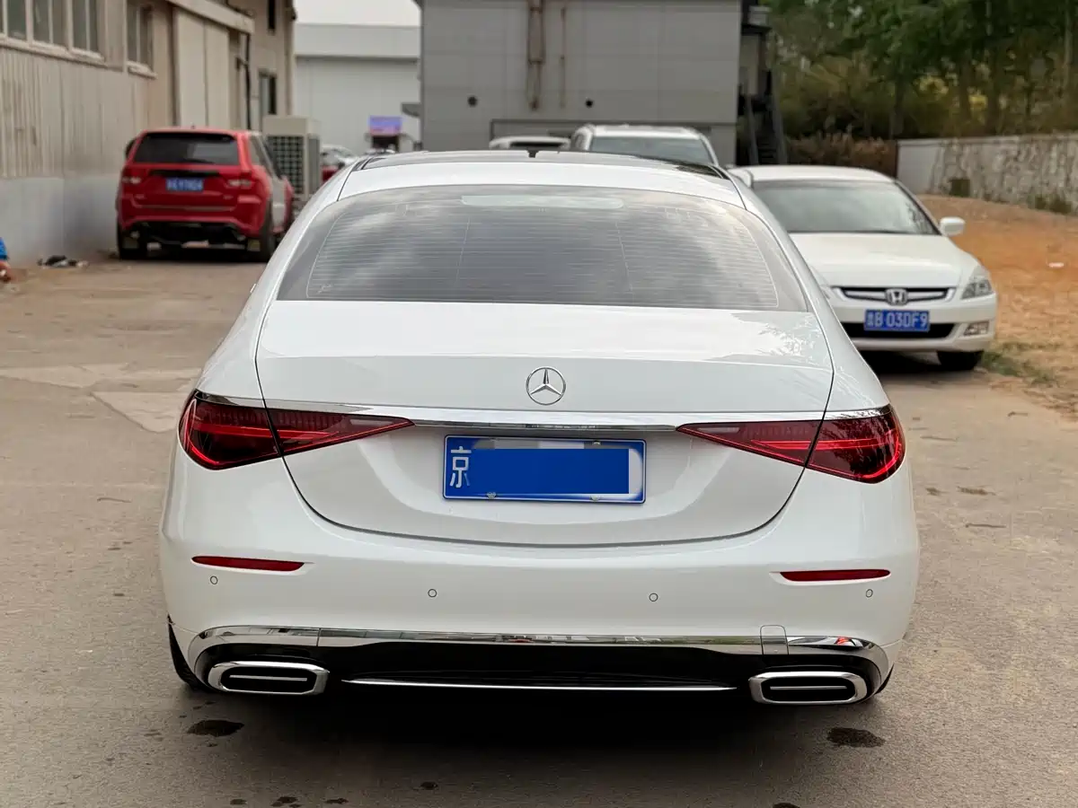MERCEDES-BENZ MAYBACH S-CLASS
