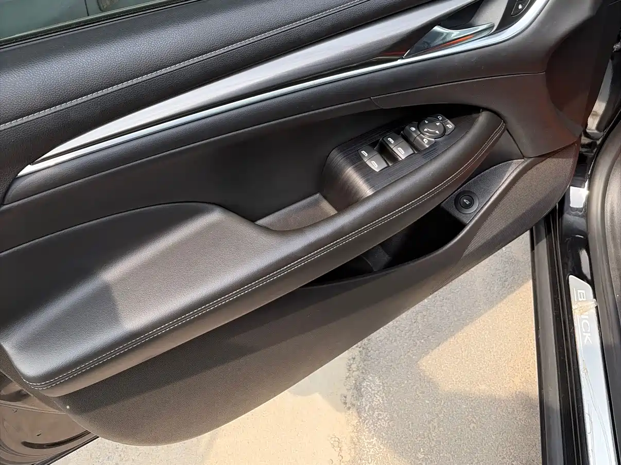Buick LaCrosse 2018 Model 20T Elite Edition фото 14