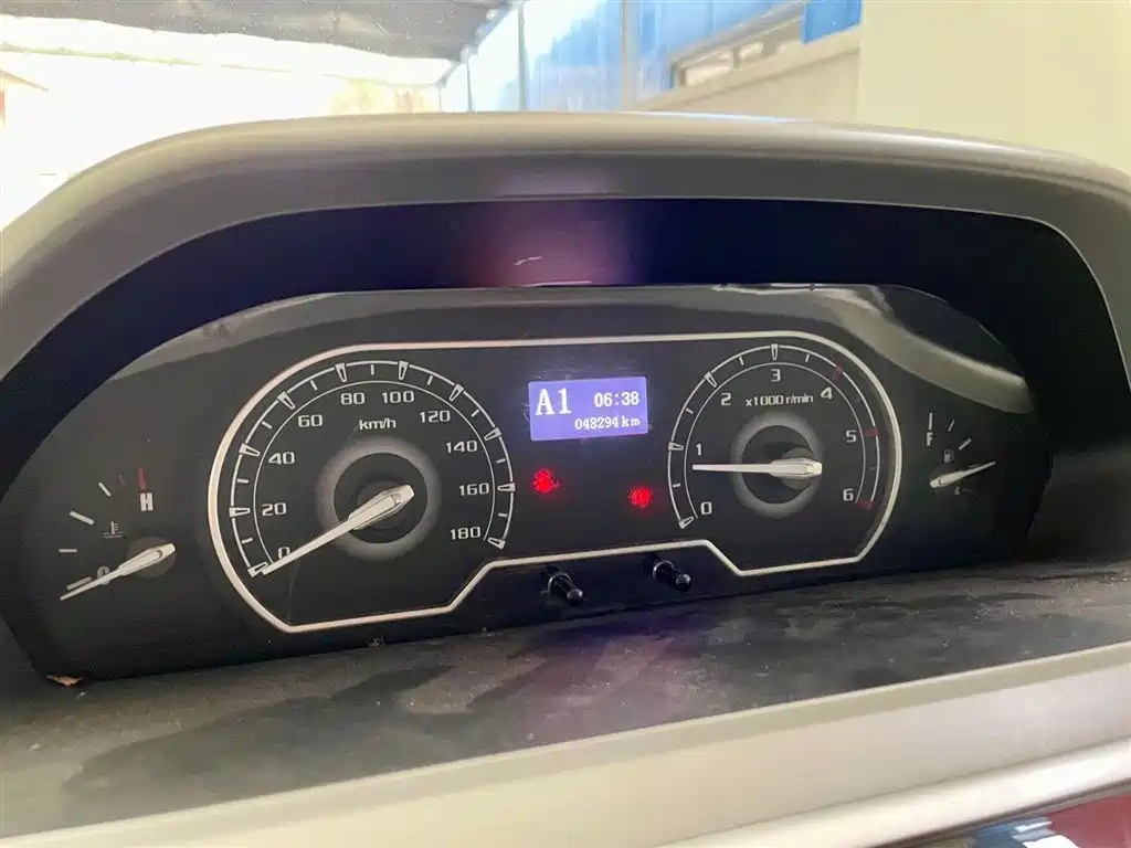 SAIC MAXUS XINTU V80