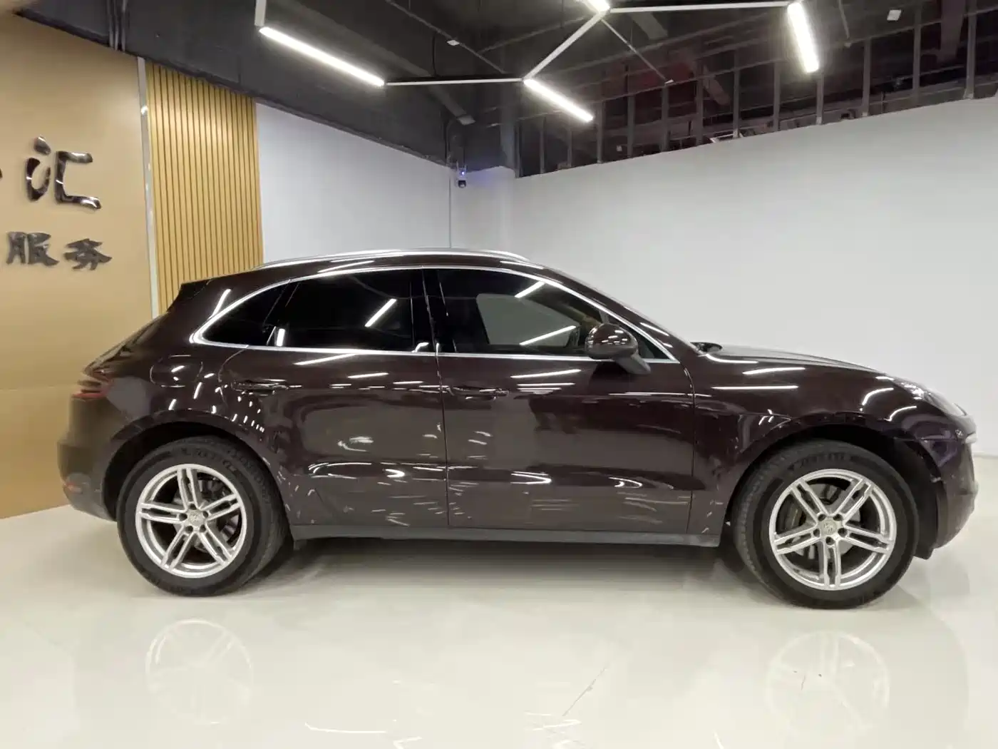 Porsche Macan 2016 Macan 2.0T фото 4