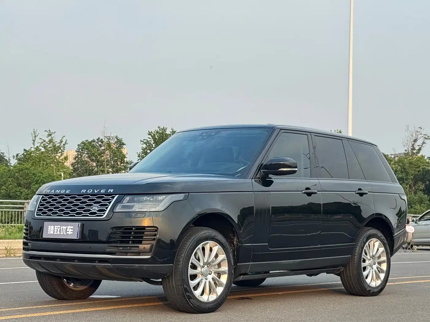 Land Rover Range Rover 2021 3.0 L6 Heritage Edition