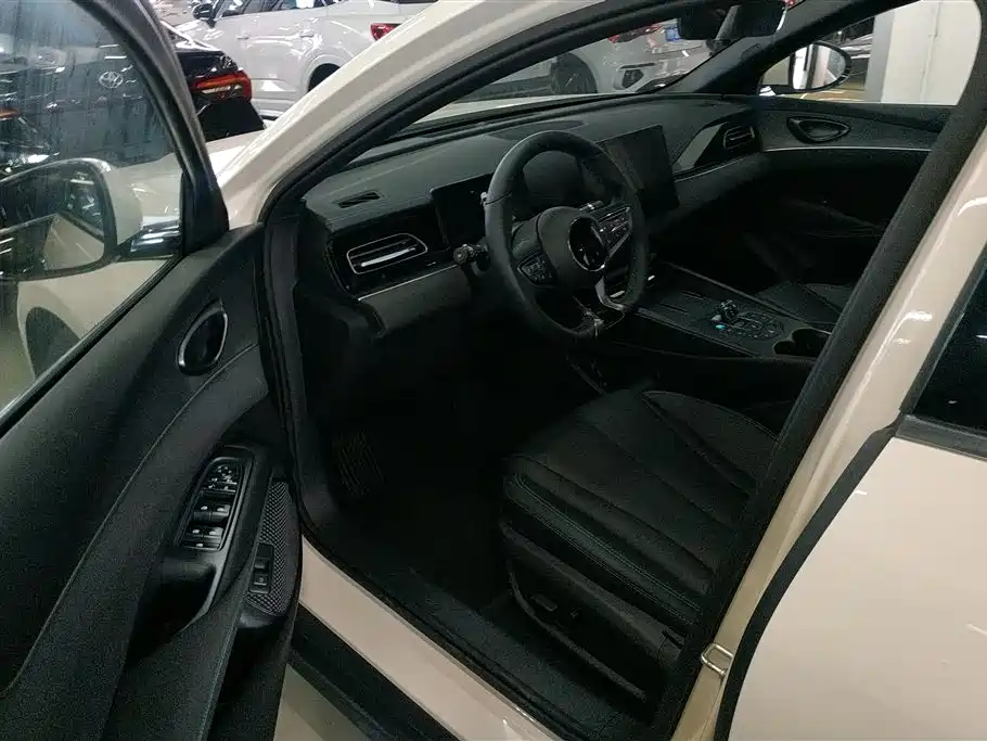 BYD Seal 06 DM-i Touring 2025 DM-i 150KM Premium фото 9