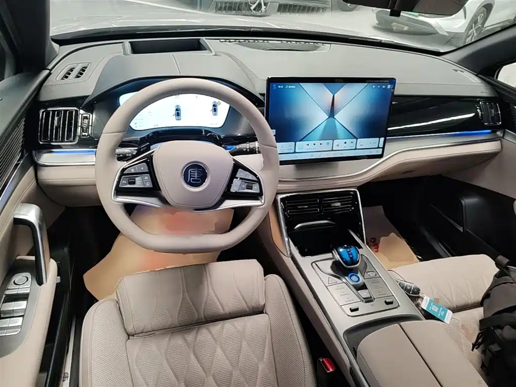 BYD Tang New Energy 2025 Smart Driving Edition DM-i 115KM Flagship фото 10