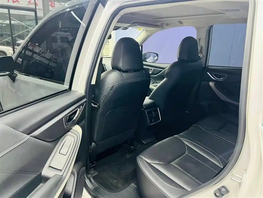 Subaru Forester 2022 2.0i AWD Luxury Edition with EyeSight фото 10