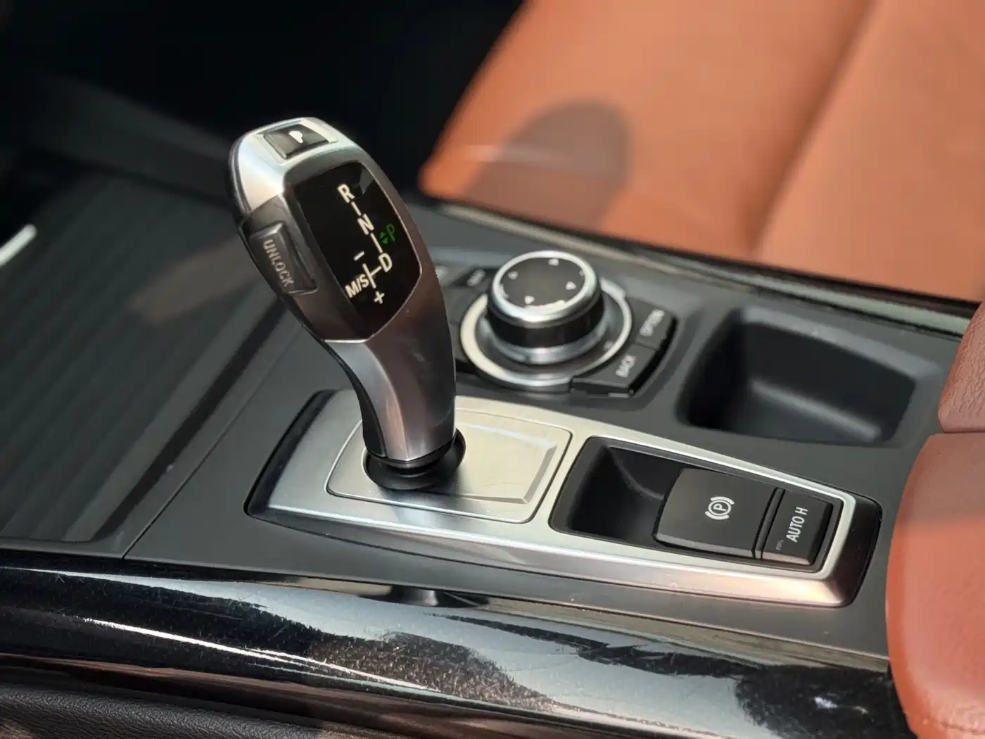 BMW X5 (Import) 2011 xDrive35i Leading Edition фото 7
